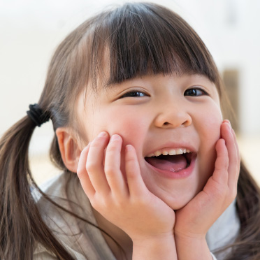お子様の歯並びの管理について